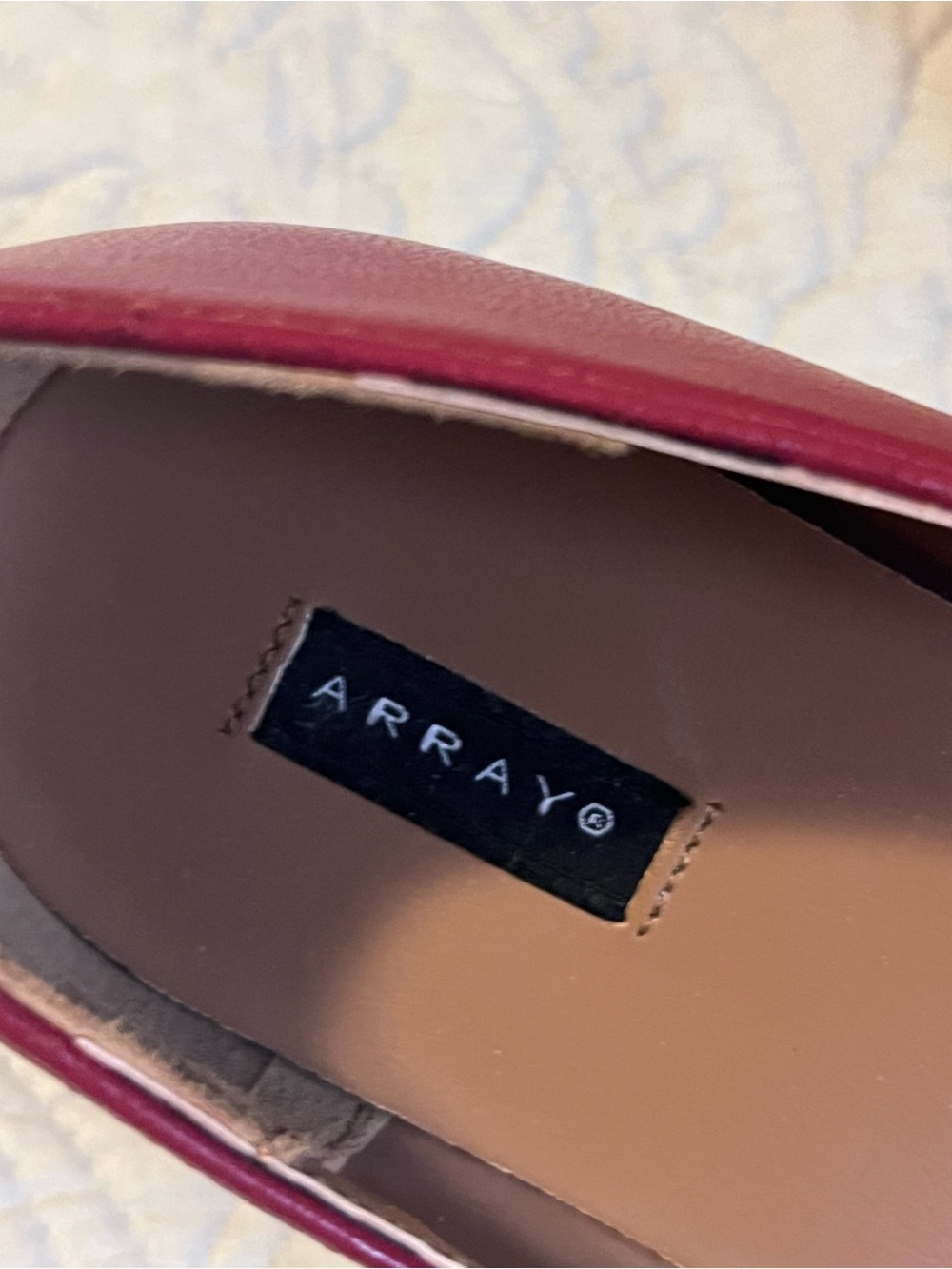 Array Red Round-Toe Kitten Heels - Picture 4 of 5